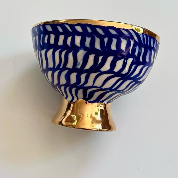 RUAN HOFFMANN FOR ANTHROPOLOGIE BLUE AND GOLD PORCELAIN BOWL - Picture 1 of 6